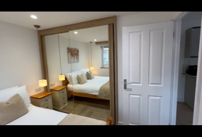 Short Let - Stunning 1 Bedroom Flat in CB1 Main Photo