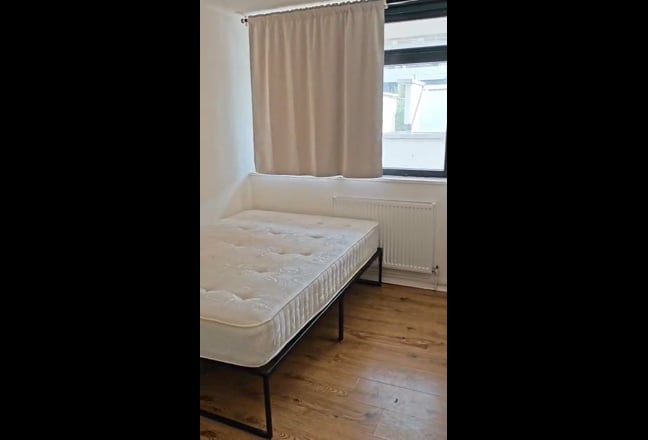 Double room near Kings Cross Female House Main Photo