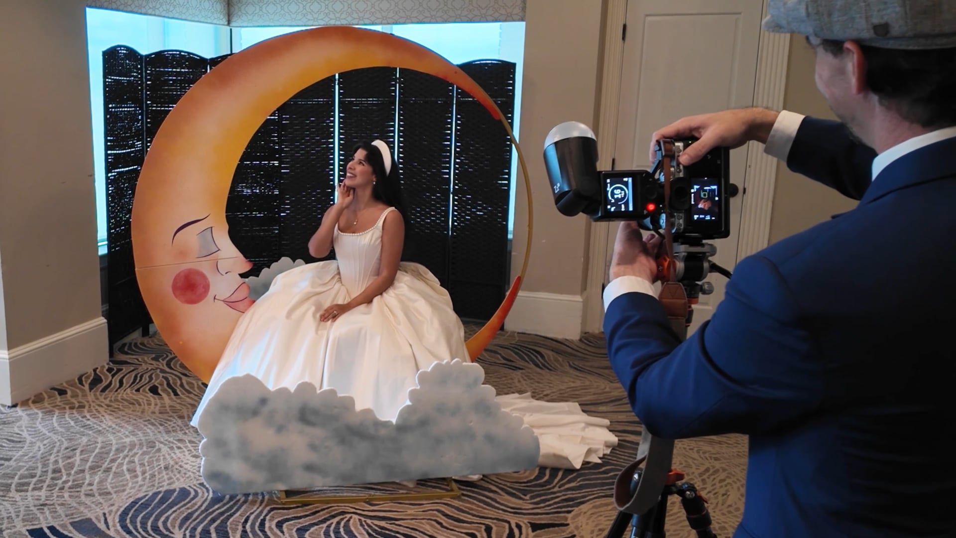 Promotional video thumbnail 1 for Paper Moon Portraits