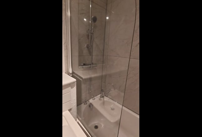 Spare room to rent Main Photo