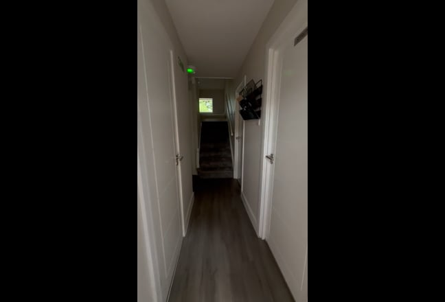 Video 1: Kitchen