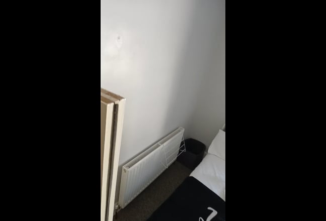 No Ensuite Available Now!!! Main Photo