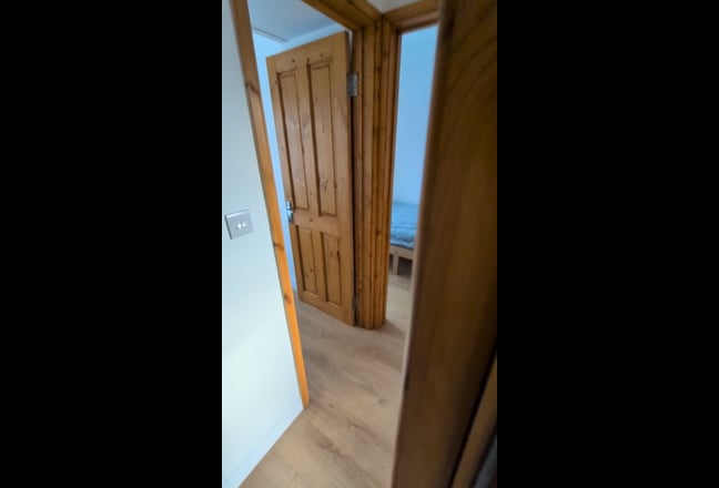 Lovely top floor flat, recently renovated - Angel  Main Photo