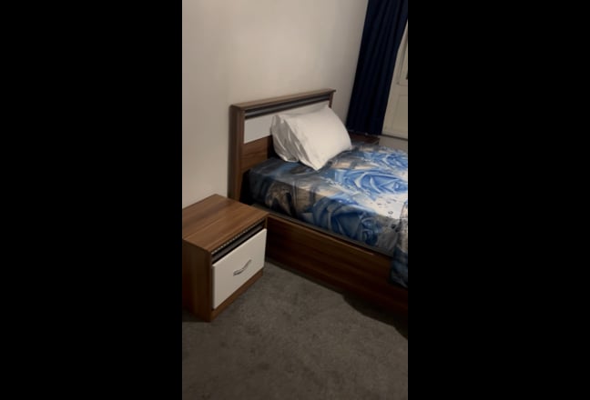 King Size Very Spacious Room. Main Photo