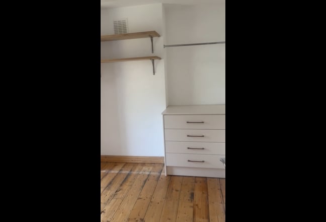 Double room in a lovely home - dog friendly 🐶 Main Photo