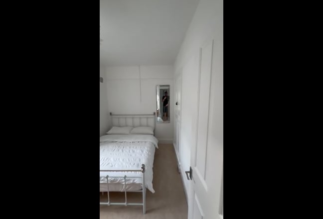 Video 1: Main bedroom