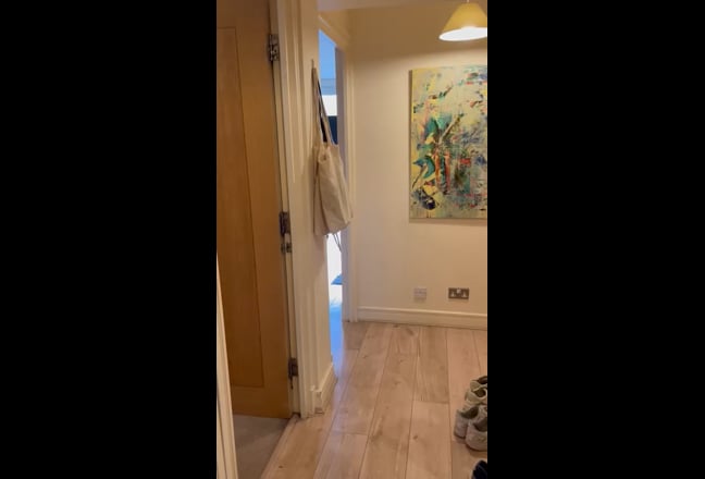 2 Bed- 2 Bath flat near London Bridge Main Photo