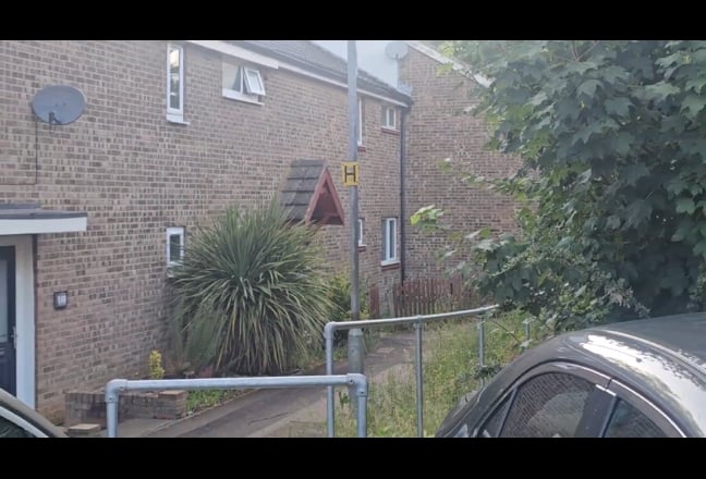 Spacious Family Home near School & Amenities Main Photo