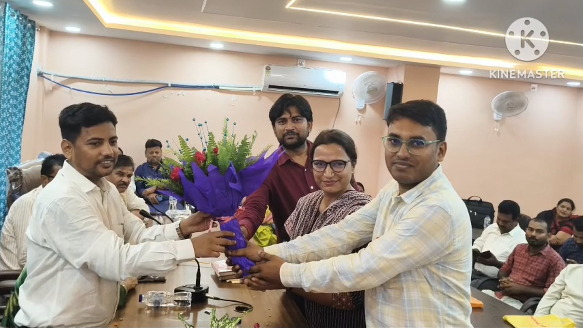 अमरपुर के वीडियो प्रतिक राज को भावभीनी विदाई,सुल्तानगंज के लिए हुए स्थानांतरित।