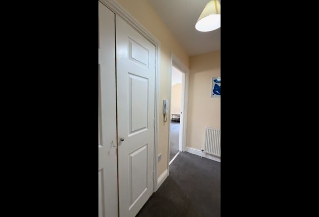 Fully Furnished Double Room with Private Bathroom Main Photo
