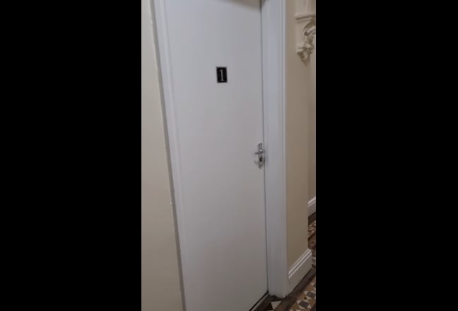 Ensuite Room to Let  Main Photo