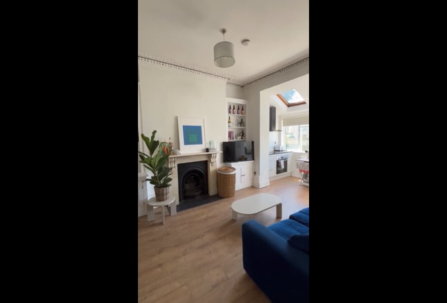 Cute 1 bed Clapham common flat short stay  Main Photo