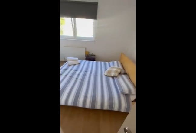 !! Old Street Double Room Moving Fast !! Main Photo