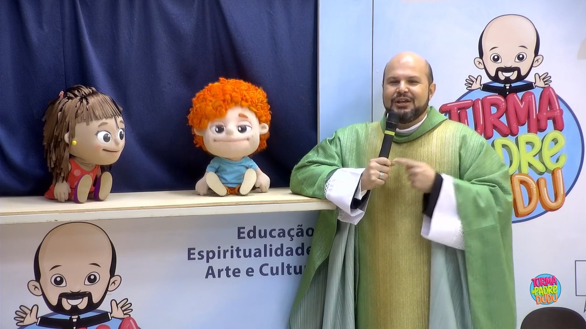 “Escondestes estas coisas aos sábios e entendidos e as revelastes aos pequeninos”