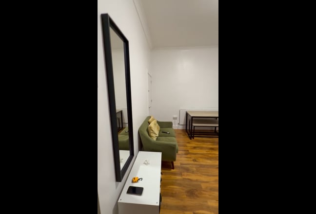 🏡 Bills All in | Newly Refurbished House Share Main Photo
