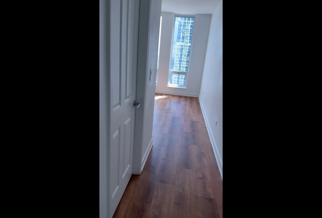 Private Bed & Bath in South Loop Condo – $1,675/mo Main Photo