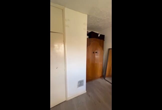 Spacious double bed Room  Main Photo