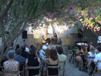El Portalblau inaugura els concerts al Jardí del Clos del Pastor amb entrades exhaurides