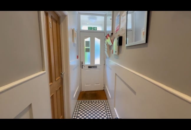 Double En-Suite Room - Viewing Recommended Main Photo
