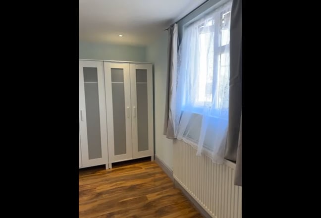 Bright Spacious Rooms 2 Min Dollis Hill Station Main Photo