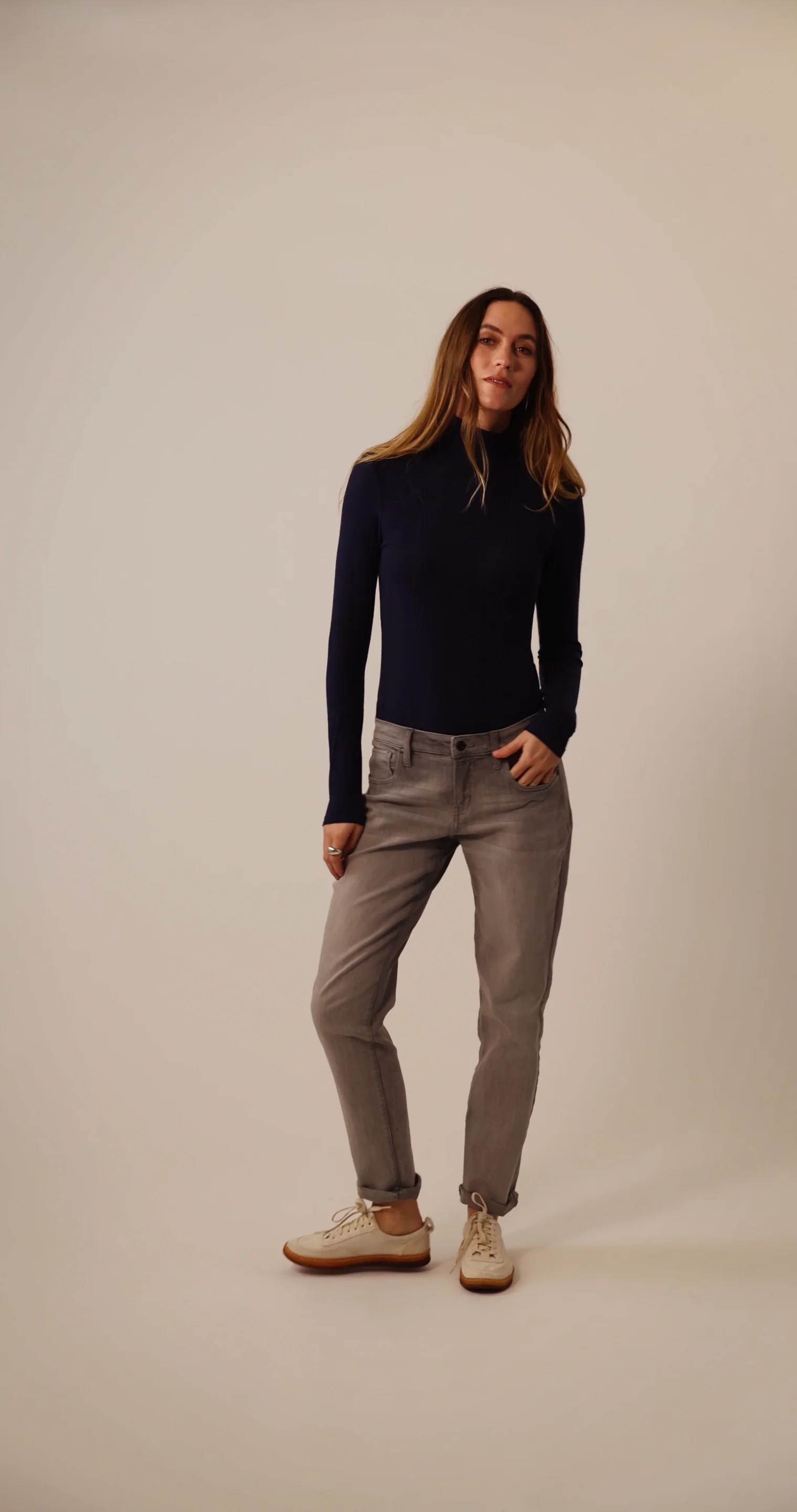 Lea Tissue Turtleneck: Dark Pine