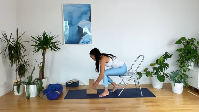 Yoga for Rygg. Uke 6, del 2. Hovedfokus: vridninger. 20 min.