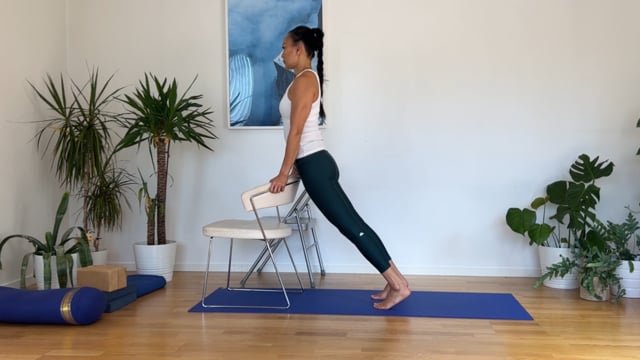 Yoga for Rygg. Uke 3, del 2. Hovedfokus: Korsrygg, hofter og bakside lår. 20 min.