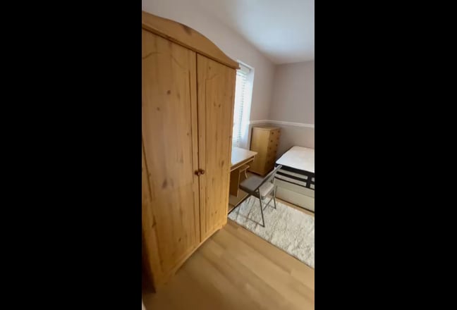 EnSuite 5 min walk to city /NTU Main Photo