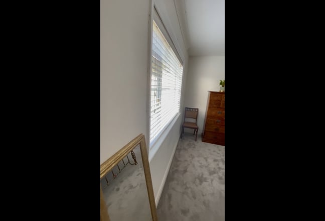 Large  room/5 mins walk to Train station/Bills inc Main Photo