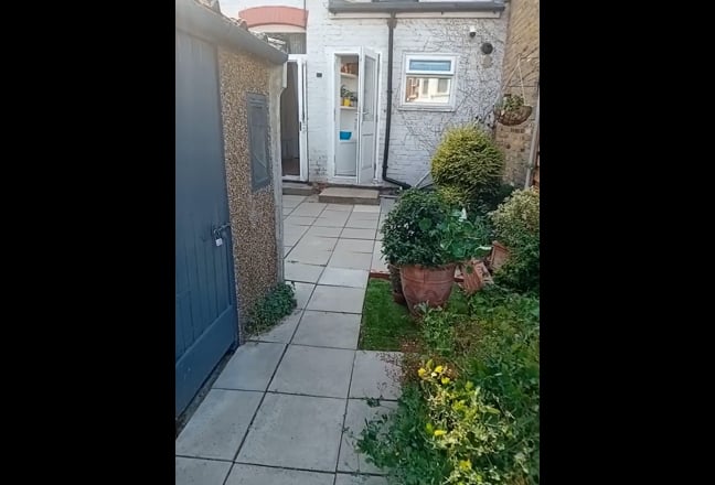 Cozy Studio Private Entrance Available Now Main Photo