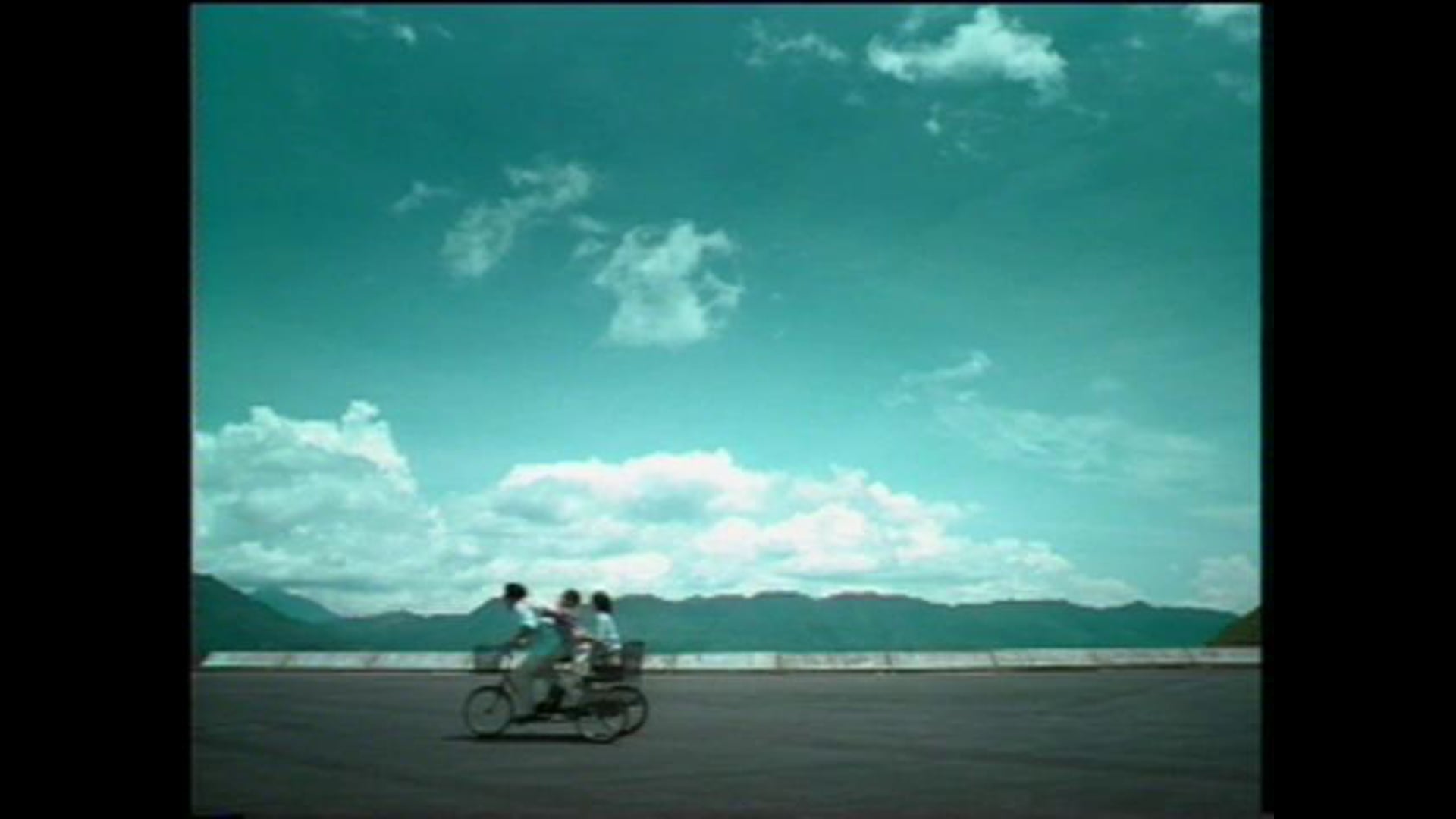 AIG "Travel" TVC (Director's cut)