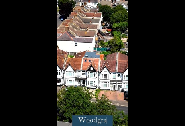 Woodgrange Dr, SS1 - En-Suite & Off-Street Parking Main Photo
