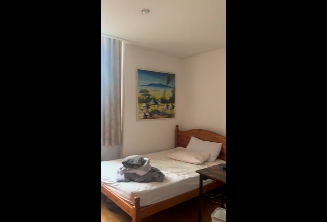 Double Room Available in Old Street Flat Main Photo