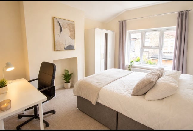 🏡 Large Double room near Tooting Broadway!✨ Main Photo