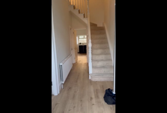 Bright Loft Room Available in a Clean Home Main Photo