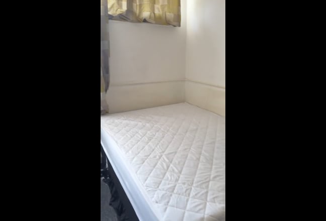 Lovely double room in Edmonton  Main Photo