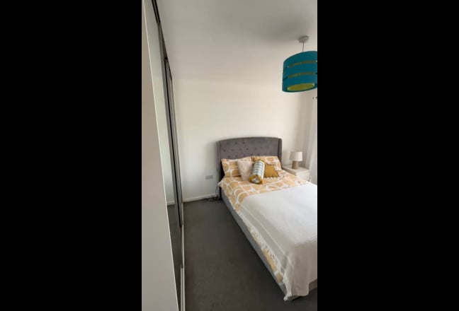 Spacious Ensuite room | 15 mins walk to Town Main Photo