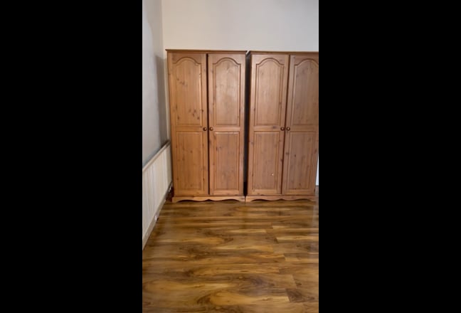 One King Size Room for rent at Dagenham East Main Photo