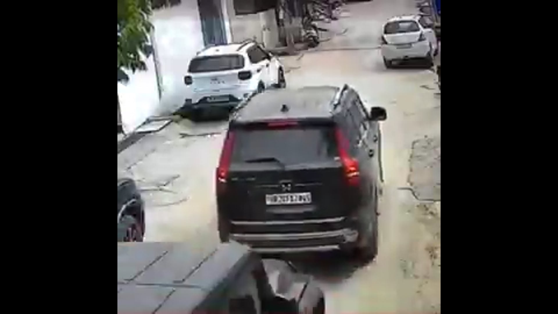 Gurugram, Haryana... 

डबल इंजन की सरकार वाले हरियाणा में कानून व्यवस्था का। हाल !!