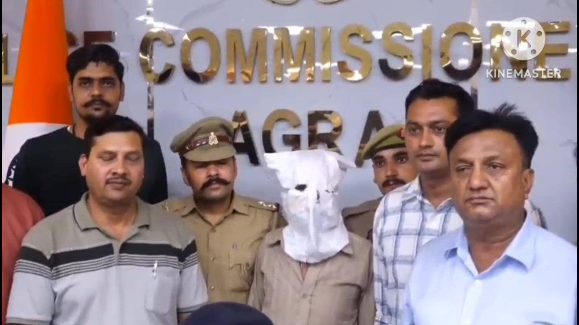 थाना खेरागढ़ पुलिस की बड़ी कार्रवाई 27 साल बाद 50000 का इनामी गिरफ्तार दो पुलिस कर्मियों की हत्या का आरोपी किया गिरफ्तार