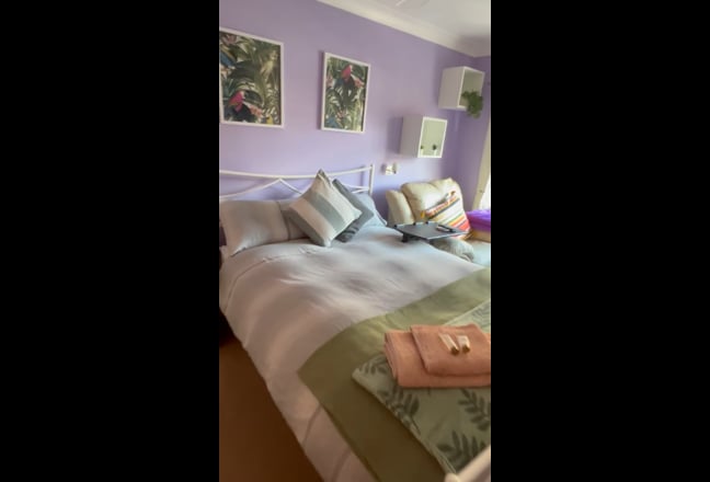 Large double room available &pound;750 pm Main Photo