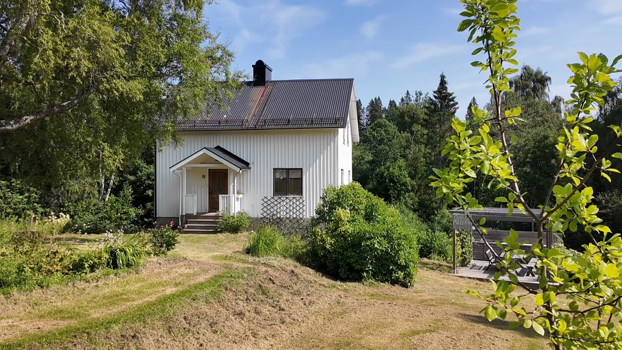5 rum Vinterbonat fritidshus på Omne 170 Nordingrå Kramfors kommun - video