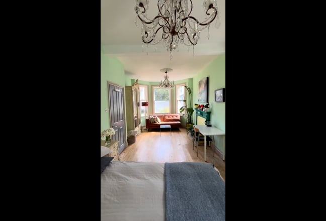 Beautiful  Room + Private Bathroom Available Main Photo