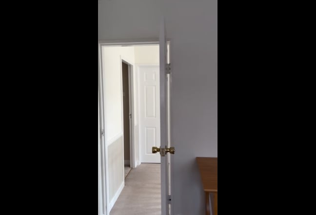 2 double bedrooms near Grange Park station Main Photo