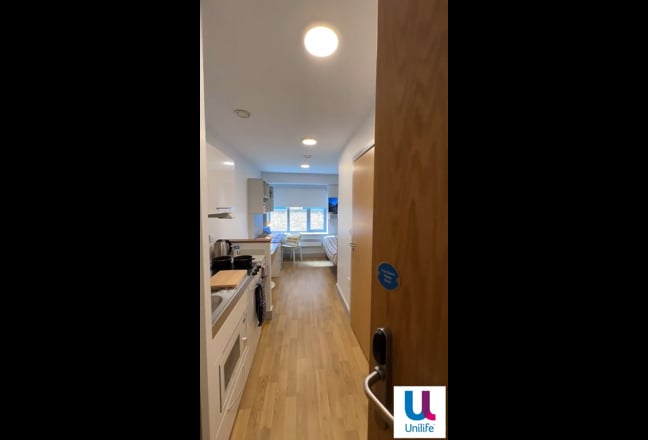 Modern Studio in City Centre of Southampton Main Photo