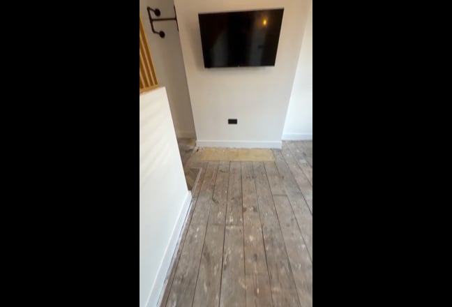 Bright Refurbished Ground-Floor Studio – All Bills Main Photo