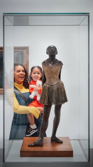 north-design-tate-modern-destination-campaign-wonder