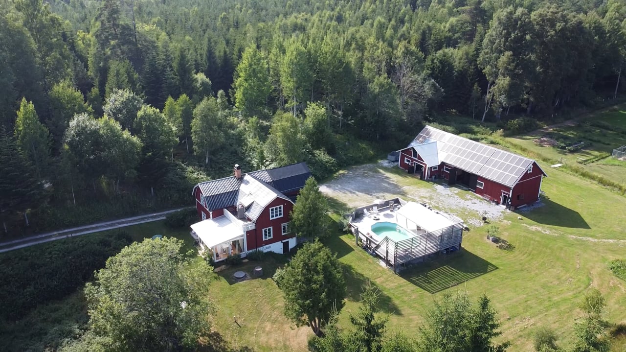 200 m² Gård/skog på Laxmossen 403 Glanshammar Örebro kommun - video