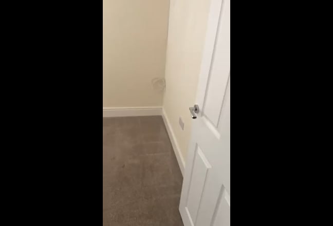Double Room Available   Main Photo