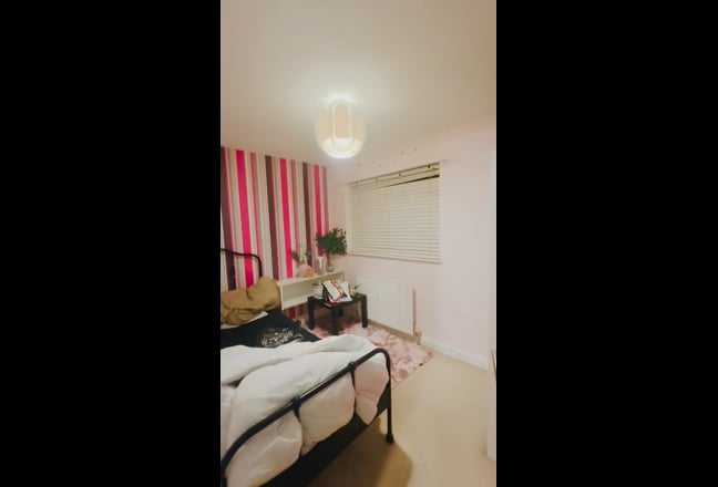 Video 1: Double bedroom £700 month available 1st September